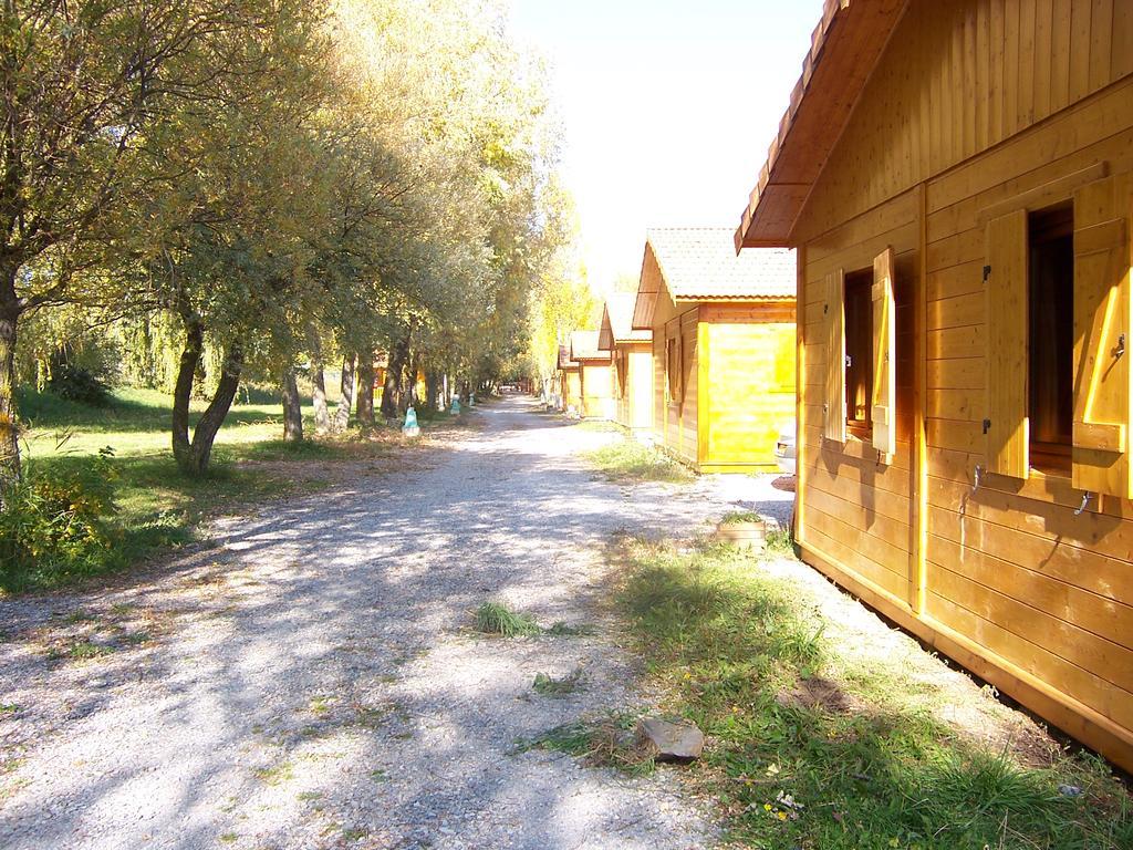 Camping La Motte Flottante La Freissinouse Zewnętrze zdjęcie