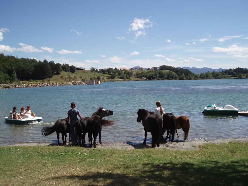 Camping La Motte Flottante La Freissinouse Zewnętrze zdjęcie